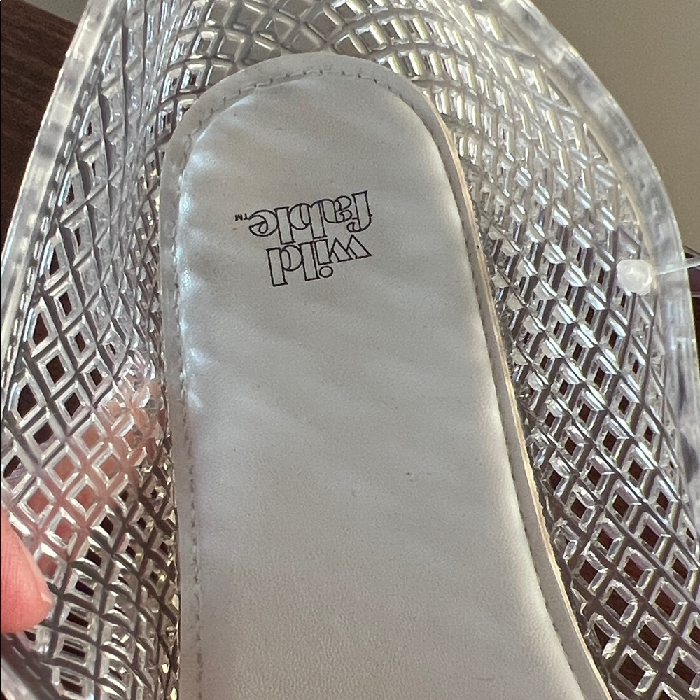 Wild Fable Women's Isabella Clear Jelly Flats Sandals. - Picture 3 of 8